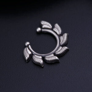 Fin Septum Nose Ring