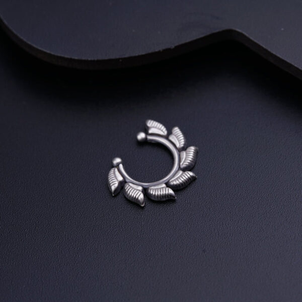 Stylish Fin Septum Nose Ring - Minimalist, Lightweight, Hypoallergenic, and Perfect for Everyday Wear - Image 3