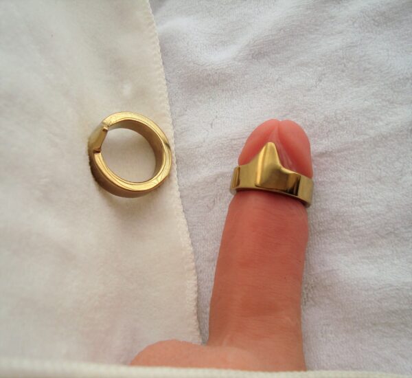 V-Shape Penis Ring in 925 Silver – Elegant, Stylish, and Functional Intimate Jewelry